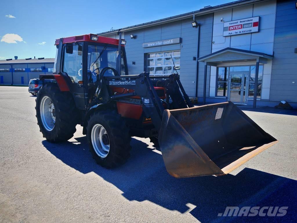 Case IH 845 XL MYYTY Traktori