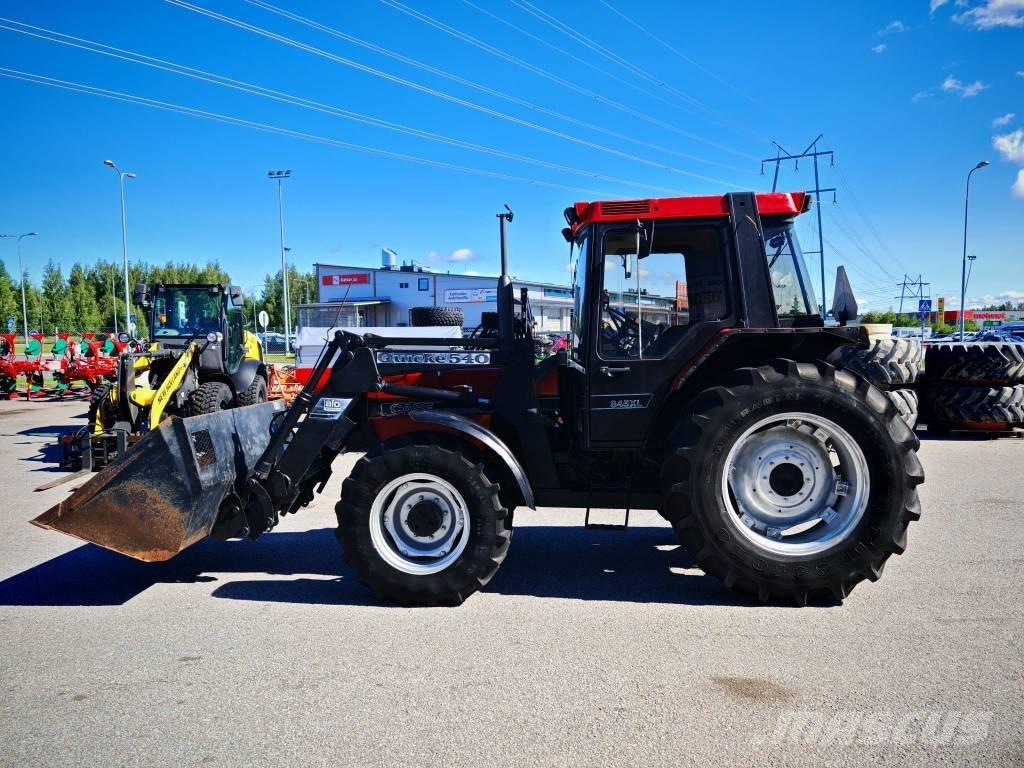 Case IH 845 XL MYYTY Traktori