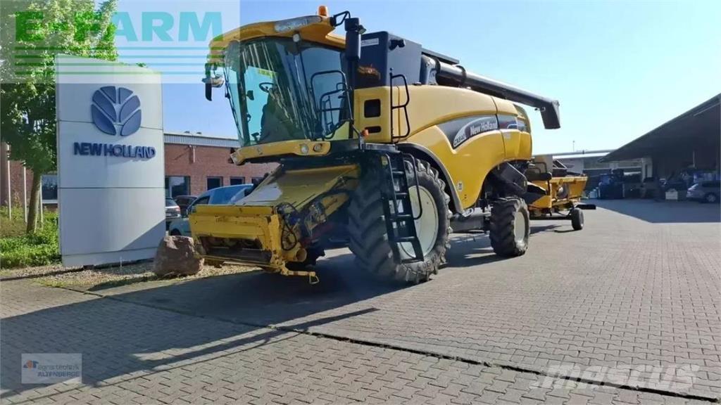 New Holland cx 840 Kombajni