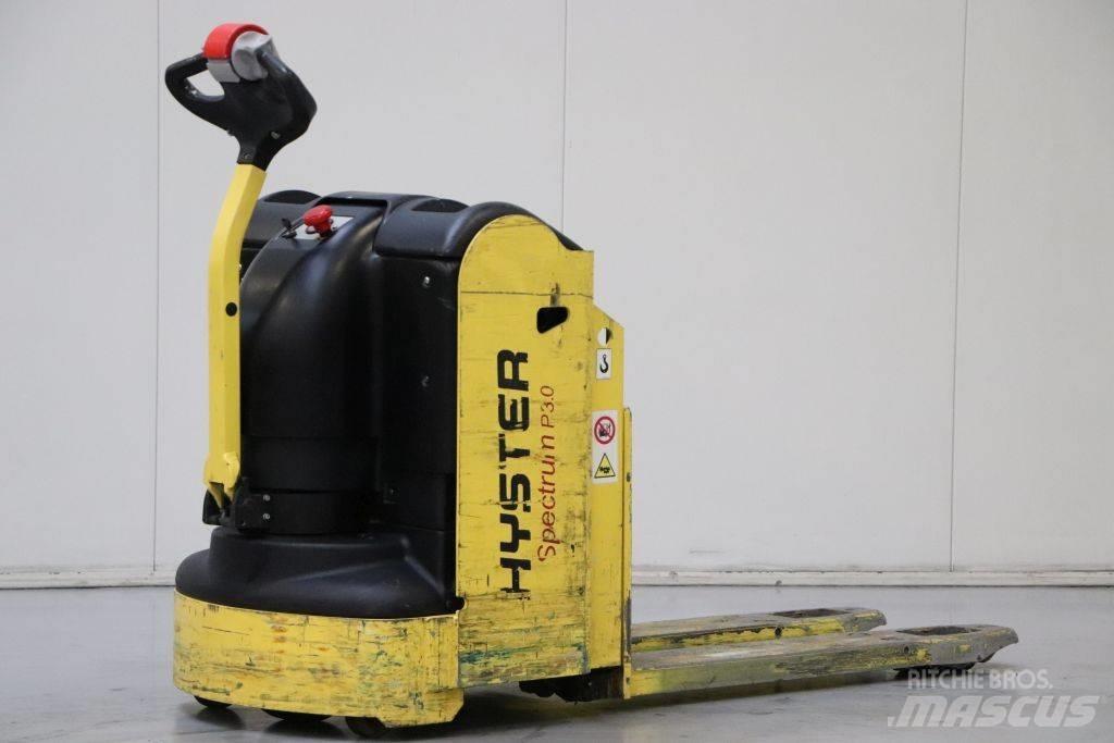 Hyster P3.0 Nisko podizni električni viličar