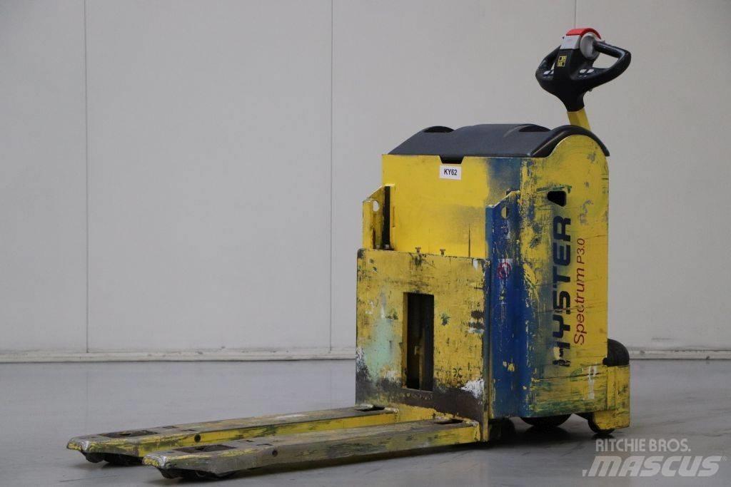 Hyster P3.0 Nisko podizni električni viličar