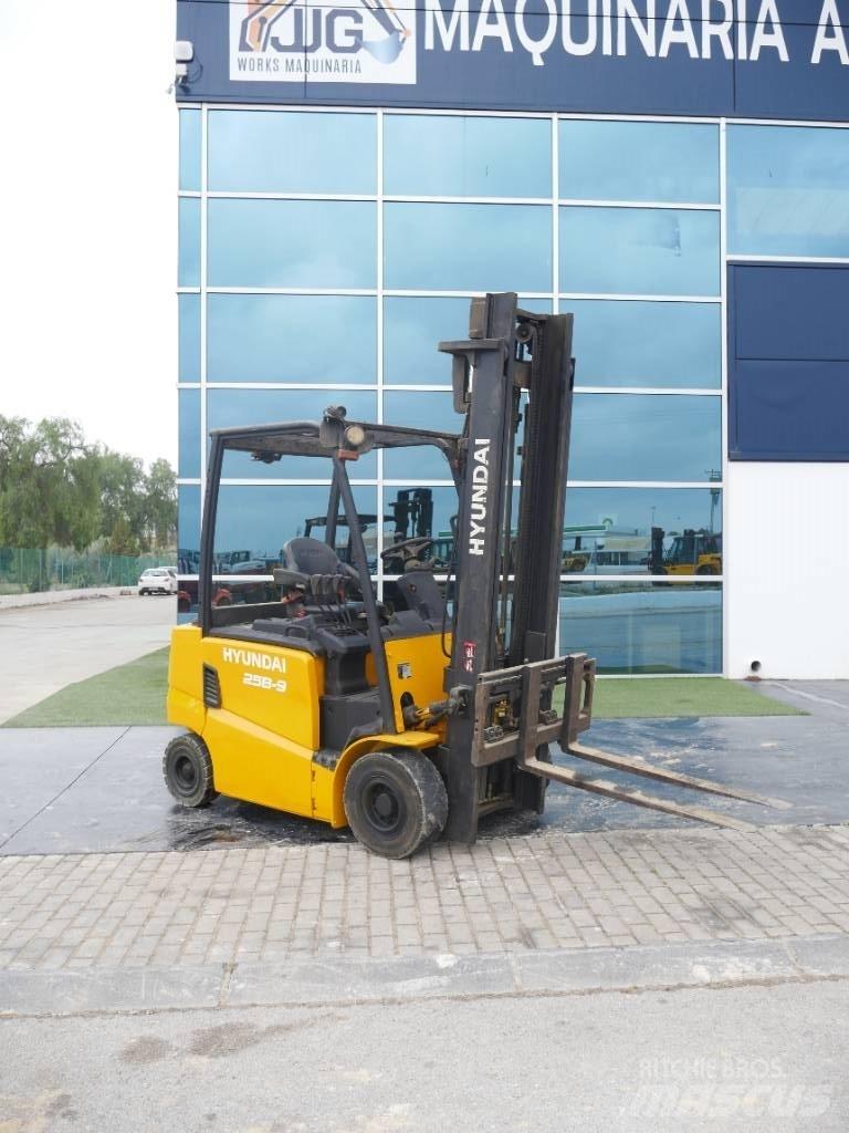 Hyundai 25 BH-9 Električni viličari