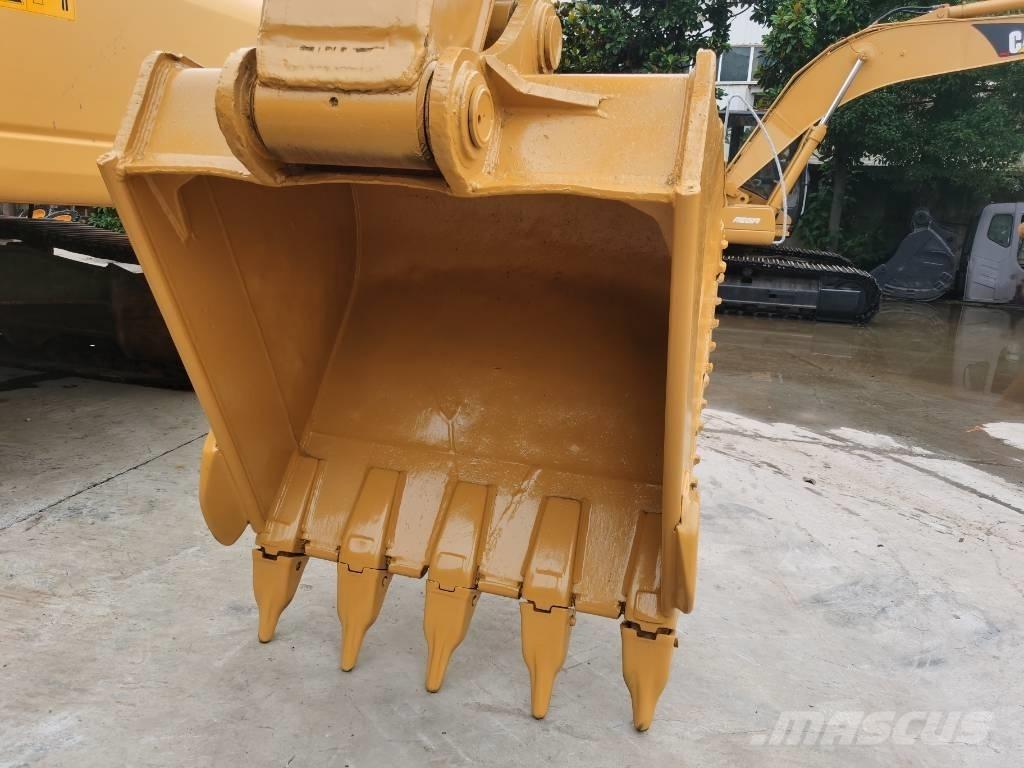CAT 330 D Bageri gusjeničari