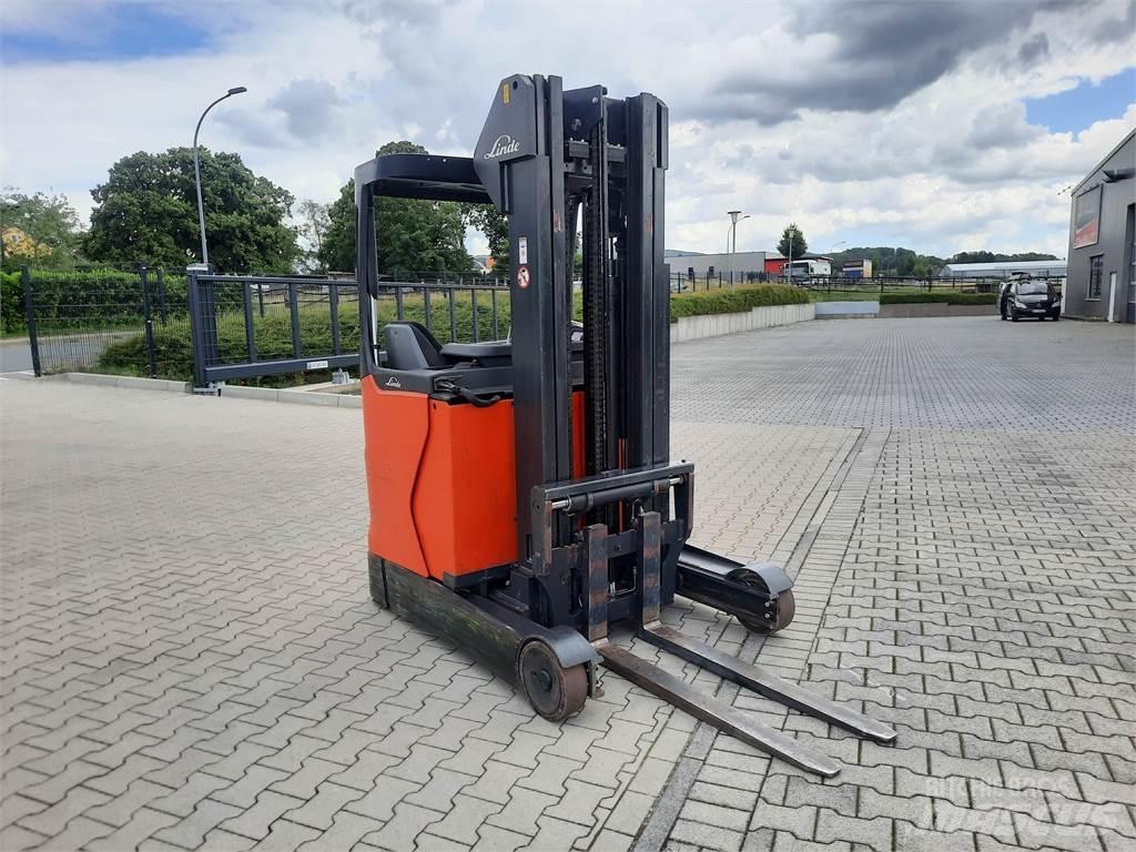 Linde R14 Viličari sa pomičnim stupom