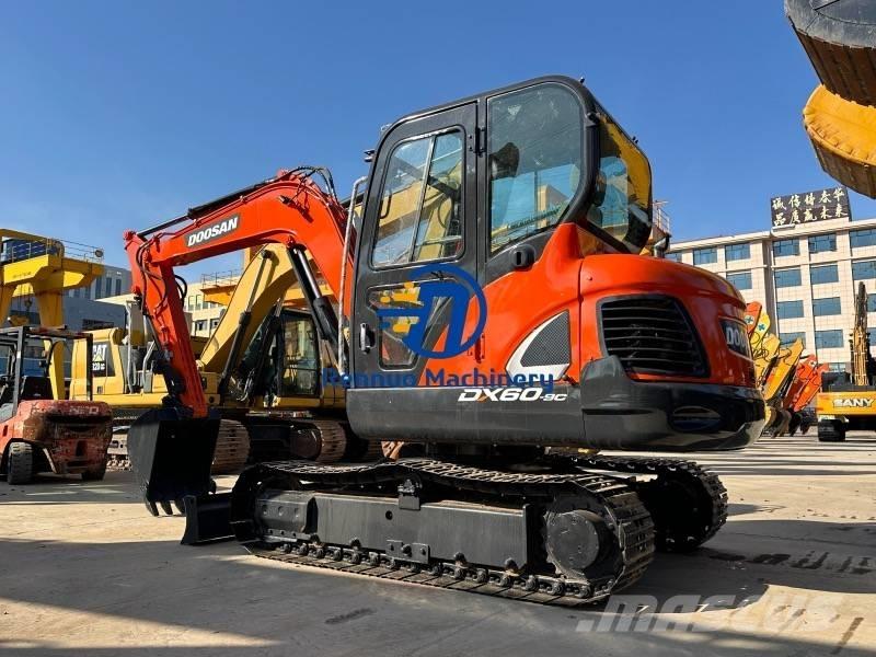 Doosan DX 60 Bageri gusjeničari