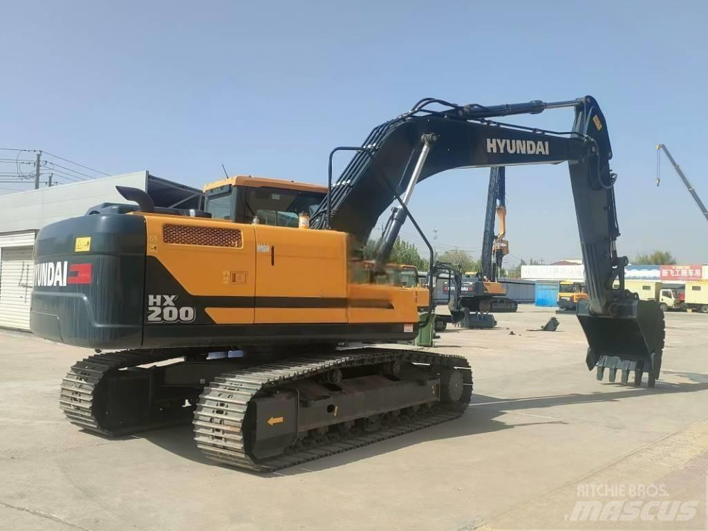 Hyundai HX 200 Bageri gusjeničari