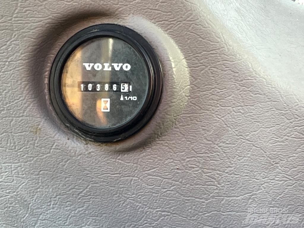 Volvo ew160E 2016 Bageri na kotačima