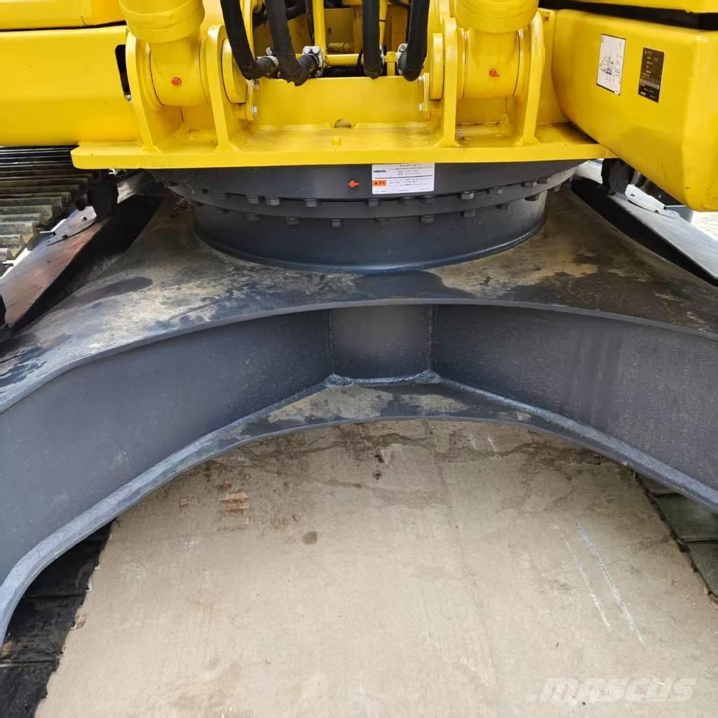 Komatsu PC 200-8 Bageri gusjeničari