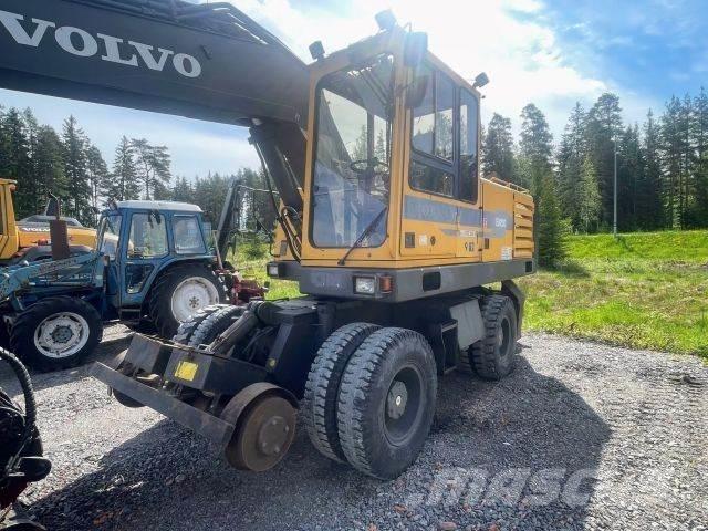 Volvo EW 200 4x4 Bageri na kotačima