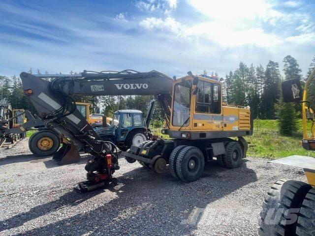 Volvo EW 200 4x4 Bageri na kotačima