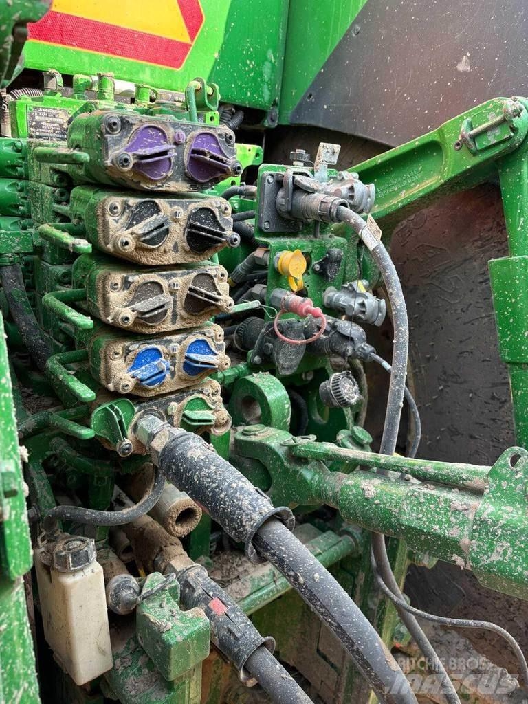 John Deere 7310R Traktori