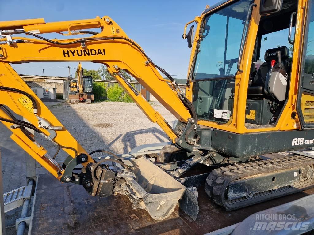 Hyundai R18-9AK Mini bageri <7t