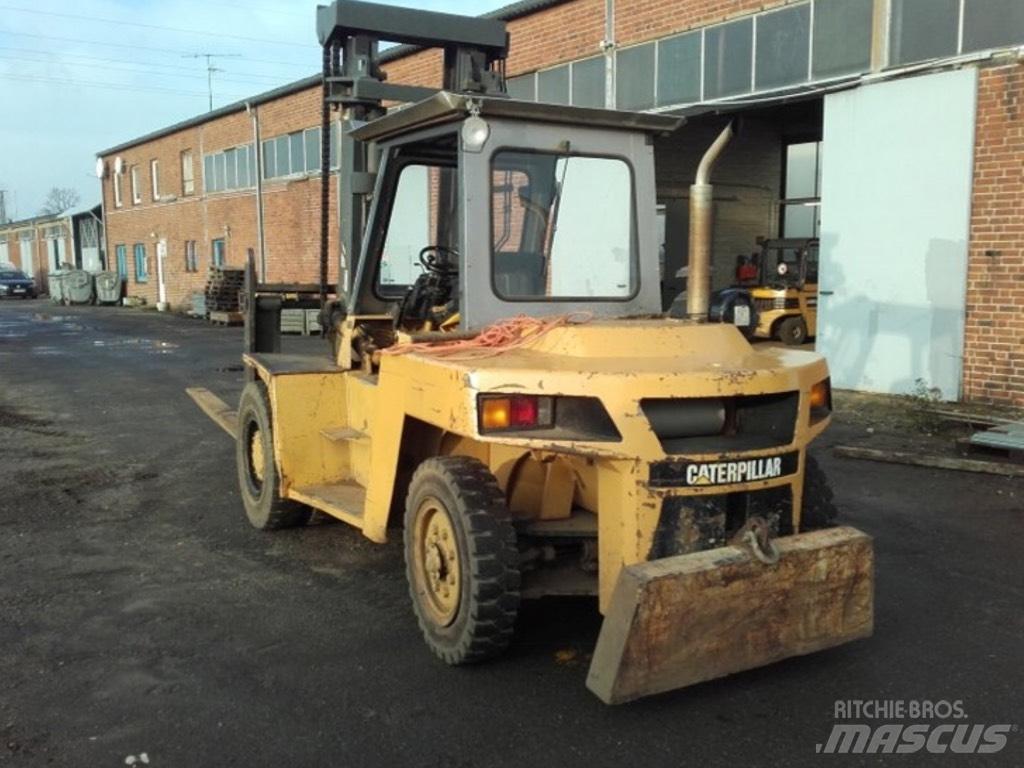 CAT DP90 Dizelski viličari