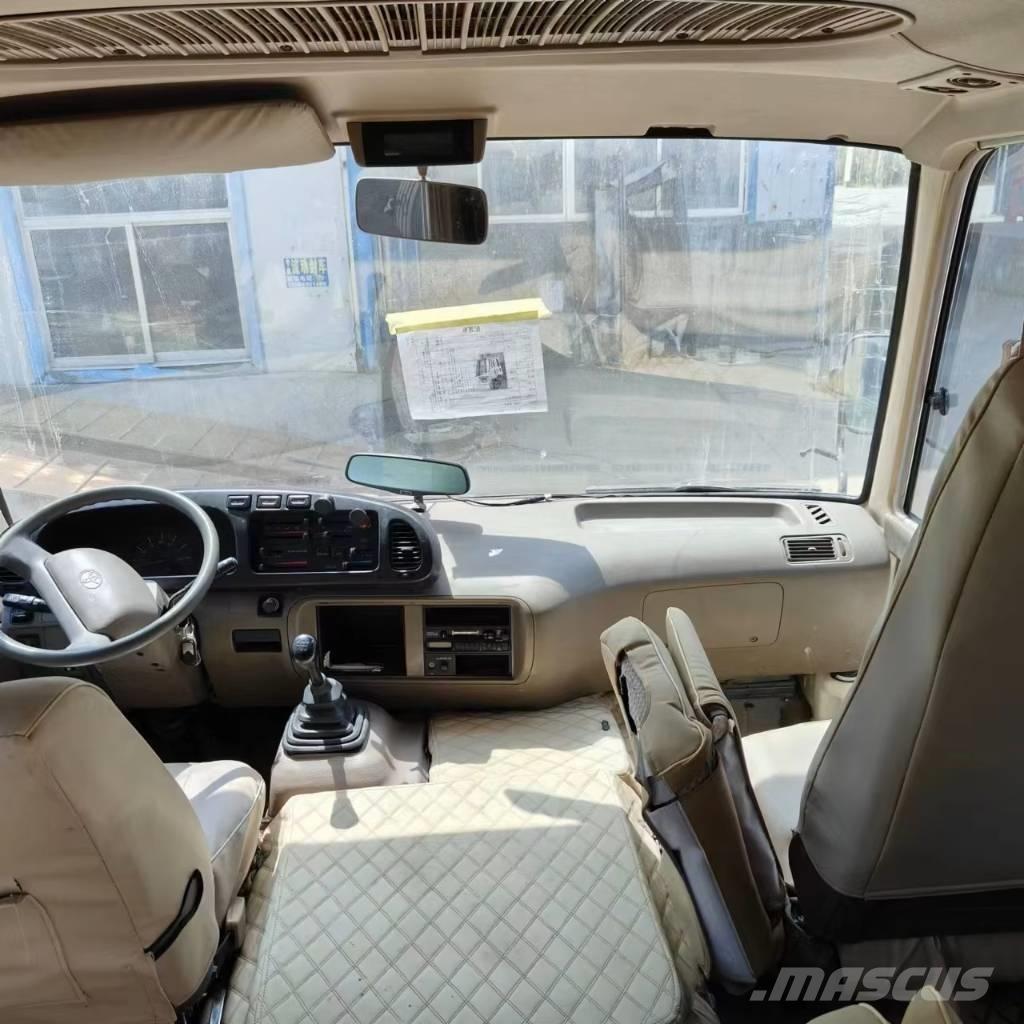 Toyota Coaster Bus Mini autobusi