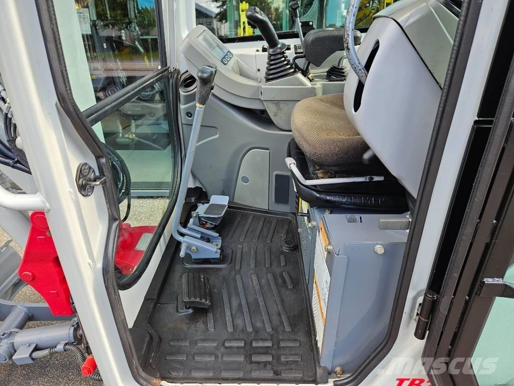 Takeuchi TB 225 Mini bageri <7t