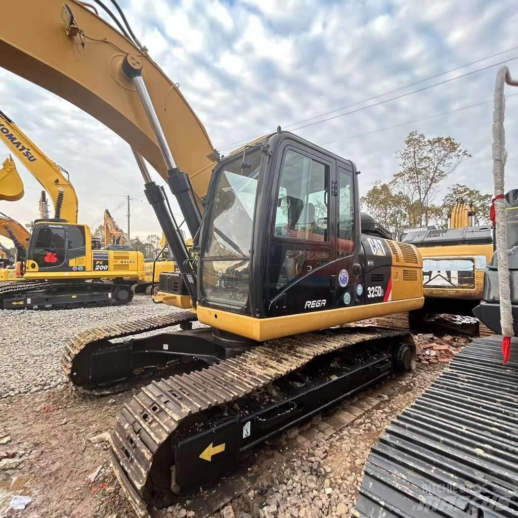 CAT 325 D Bageri gusjeničari