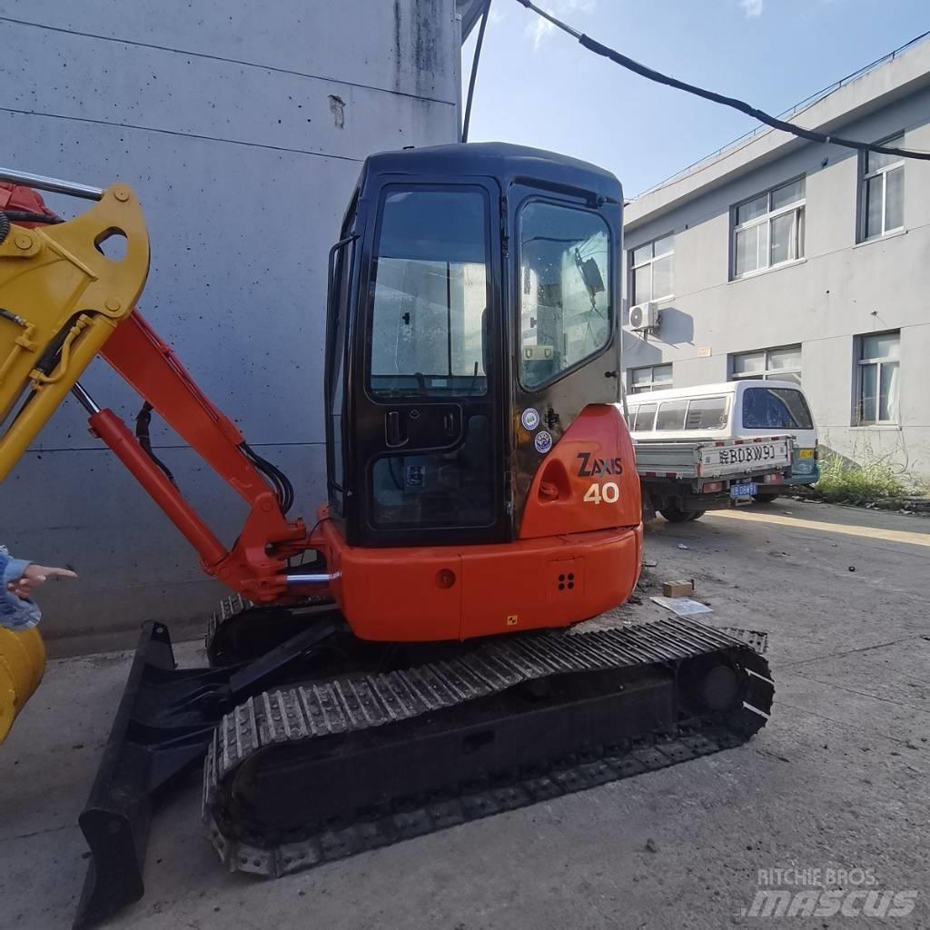 Hitachi ZX 40 U Mini bageri <7t