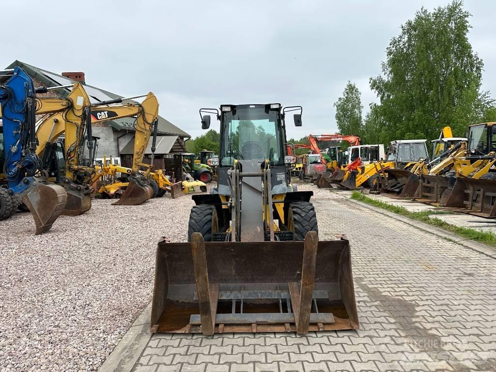 New Holland W 70 TC Utovarivači na kotačima