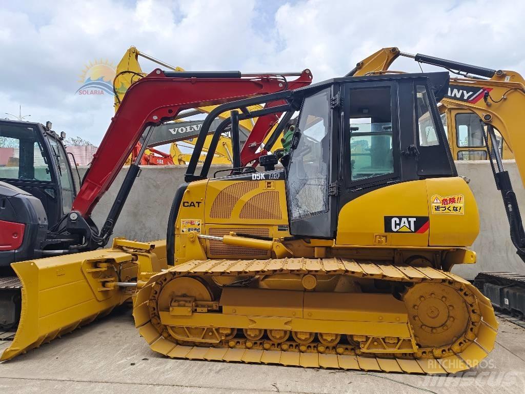 CAT D 5 K Buldožeri gusjeničari