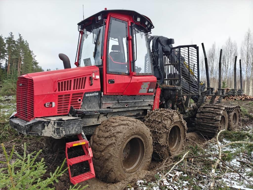 Komatsu 845 Forvarderi
