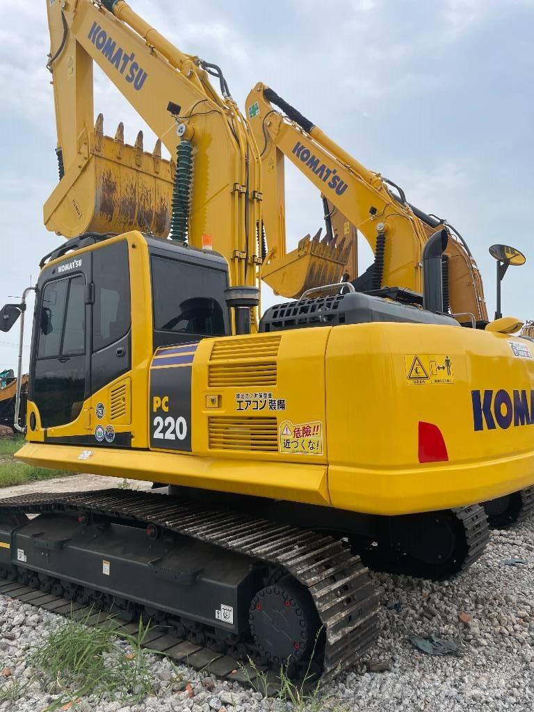 Komatsu PC 220 Bageri gusjeničari