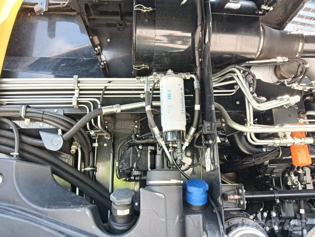 New Holland FR 650 Strojevi za krmu na vlastiti pogon