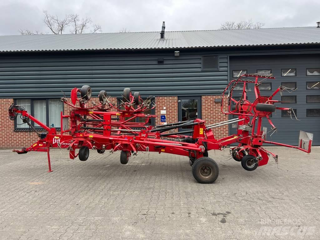 Lely Lotus 1325 Okretači i sakupljači sijena