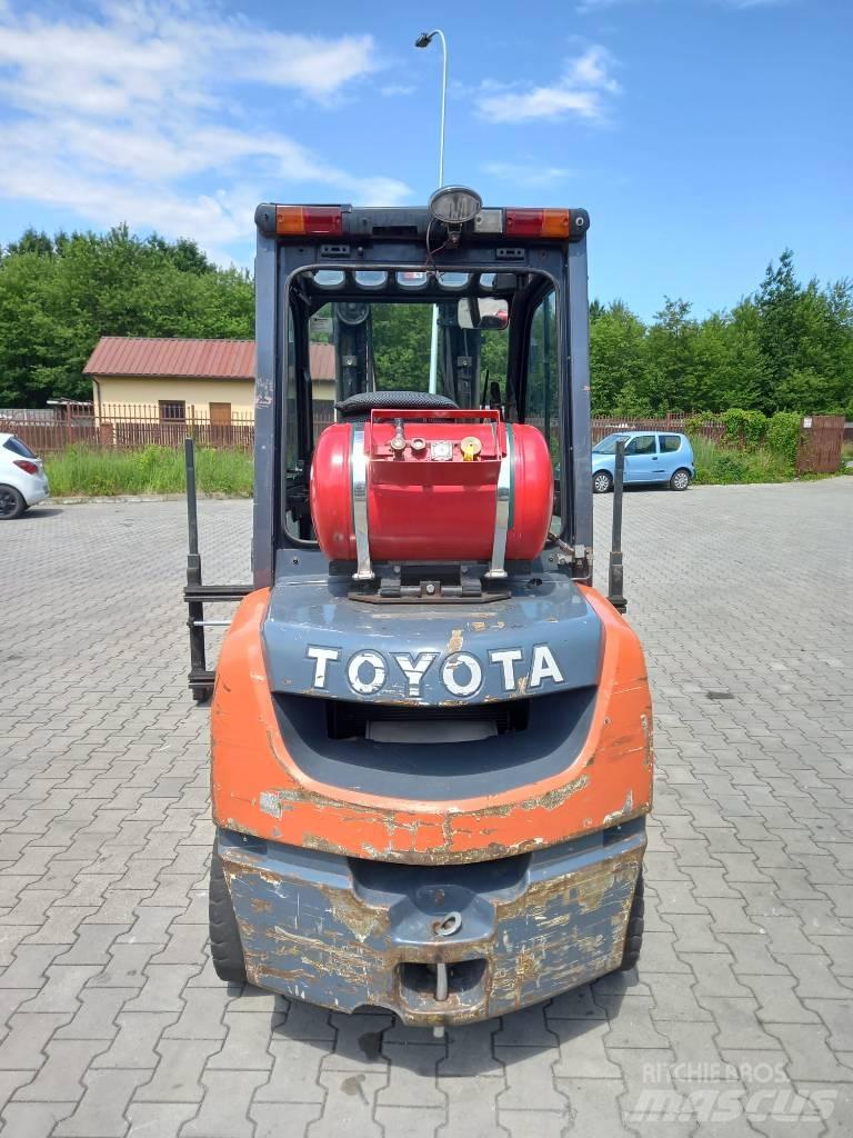 Toyota 8 FGF 30 Plinski viličari