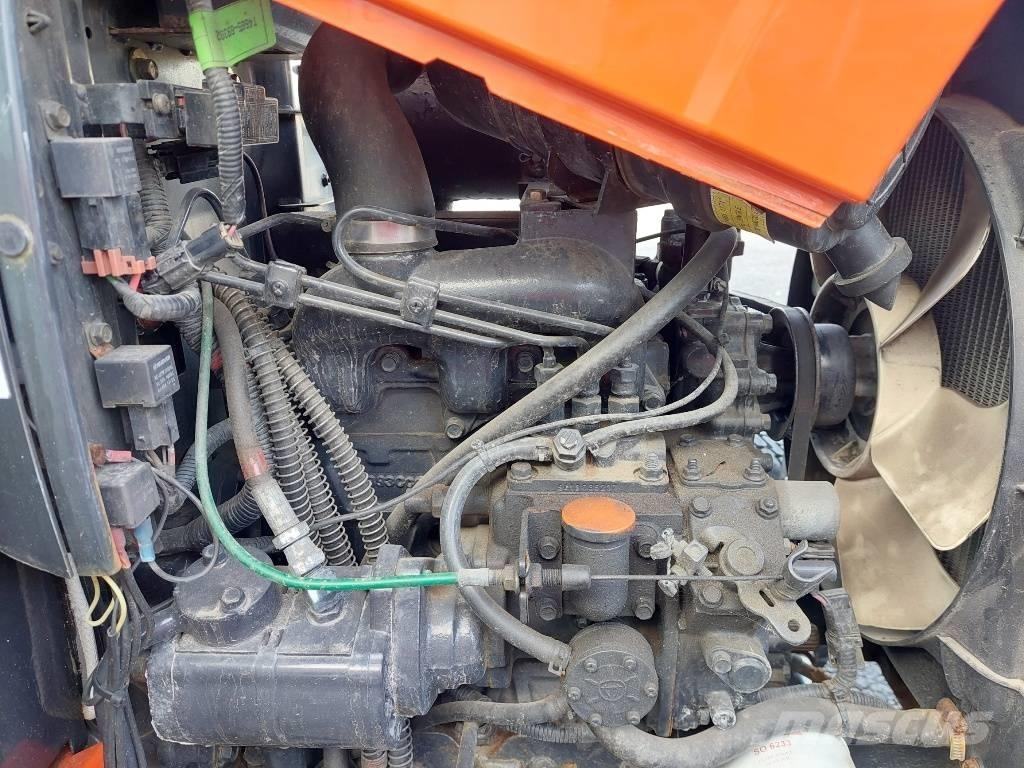 Kioti CK 2810 HST Kompaktni (mali) traktori