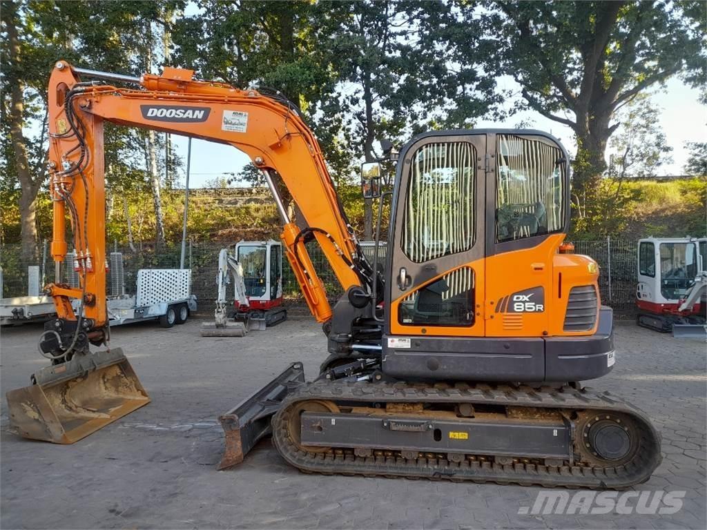 Doosan DX85R-3 Midi bageri 7t – 12t