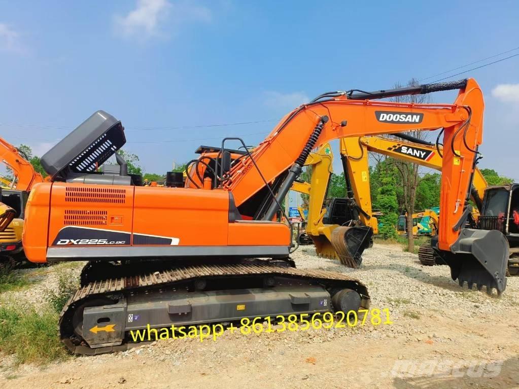 Doosan DX 225 Bageri gusjeničari