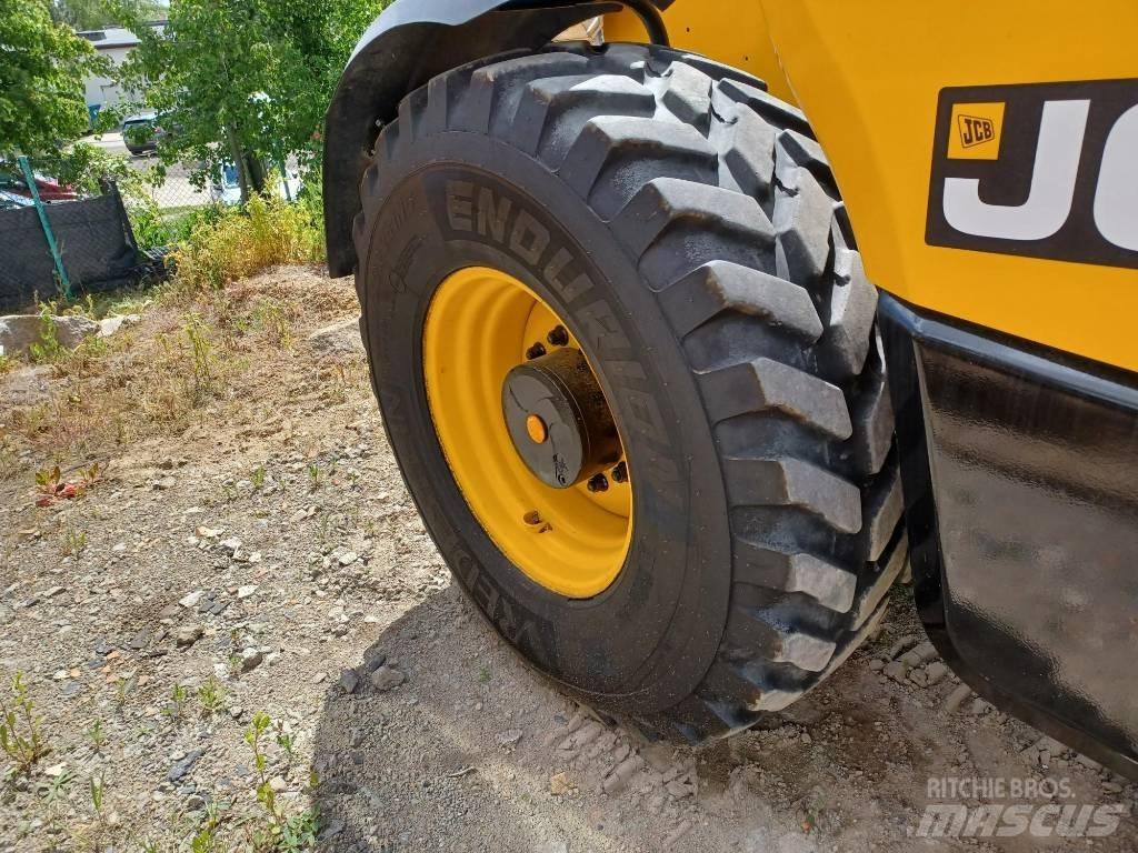 JCB 560-80 Agri Plus Teleskopski viličari