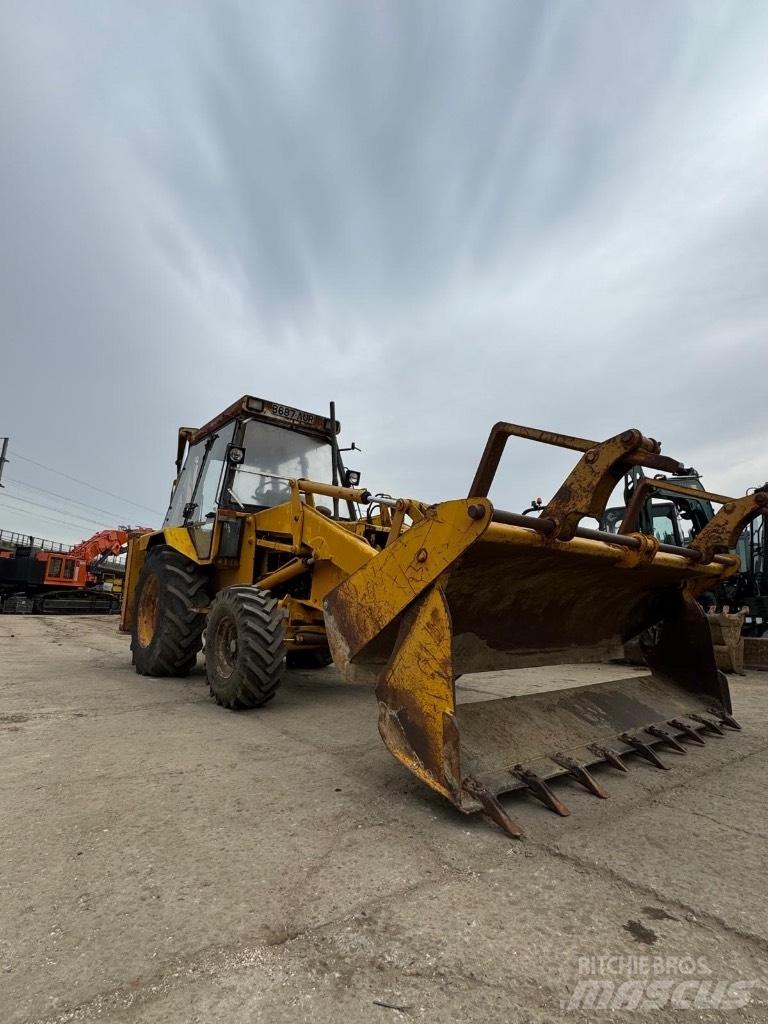 JCB 3 CX Utovarni rovokopači