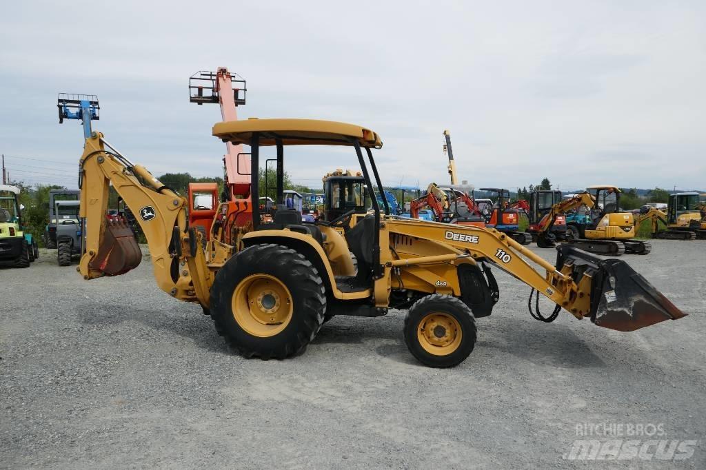DEERE 110 Utovarni rovokopači