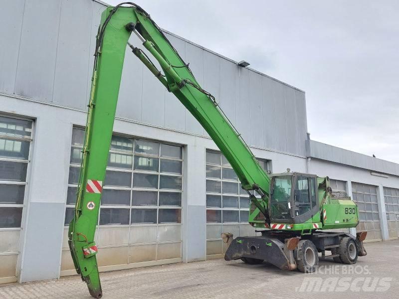 Sennebogen 830 Bageri za manipuliranje materijalom / otpadom