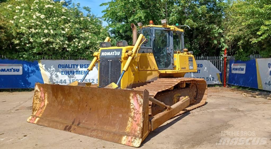 Komatsu D65PX-18 Buldožeri gusjeničari