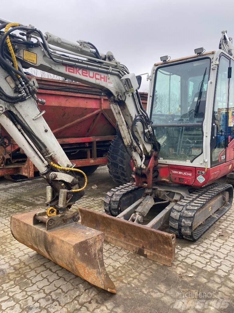 Takeuchi TB230 Mini bageri <7t
