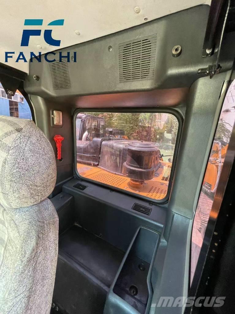 Sany SY 215 C-9 Bageri gusjeničari