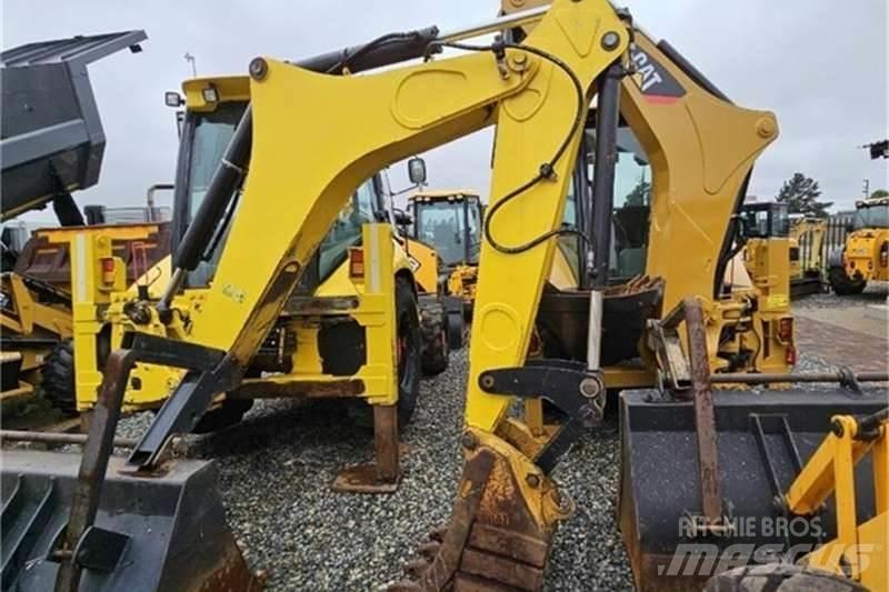 CAT 422E TLB Utovarni rovokopači