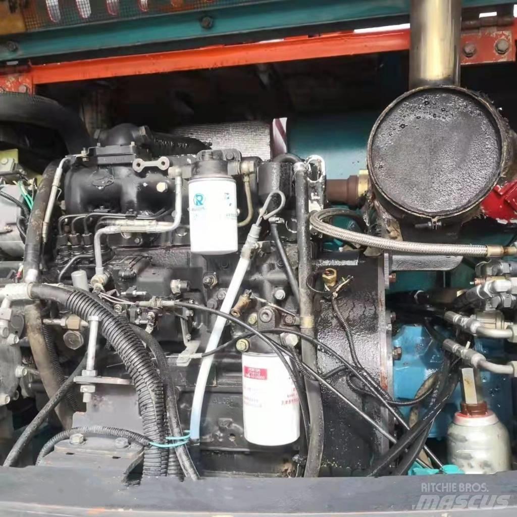 Doosan DX70W-9C Bageri na kotačima