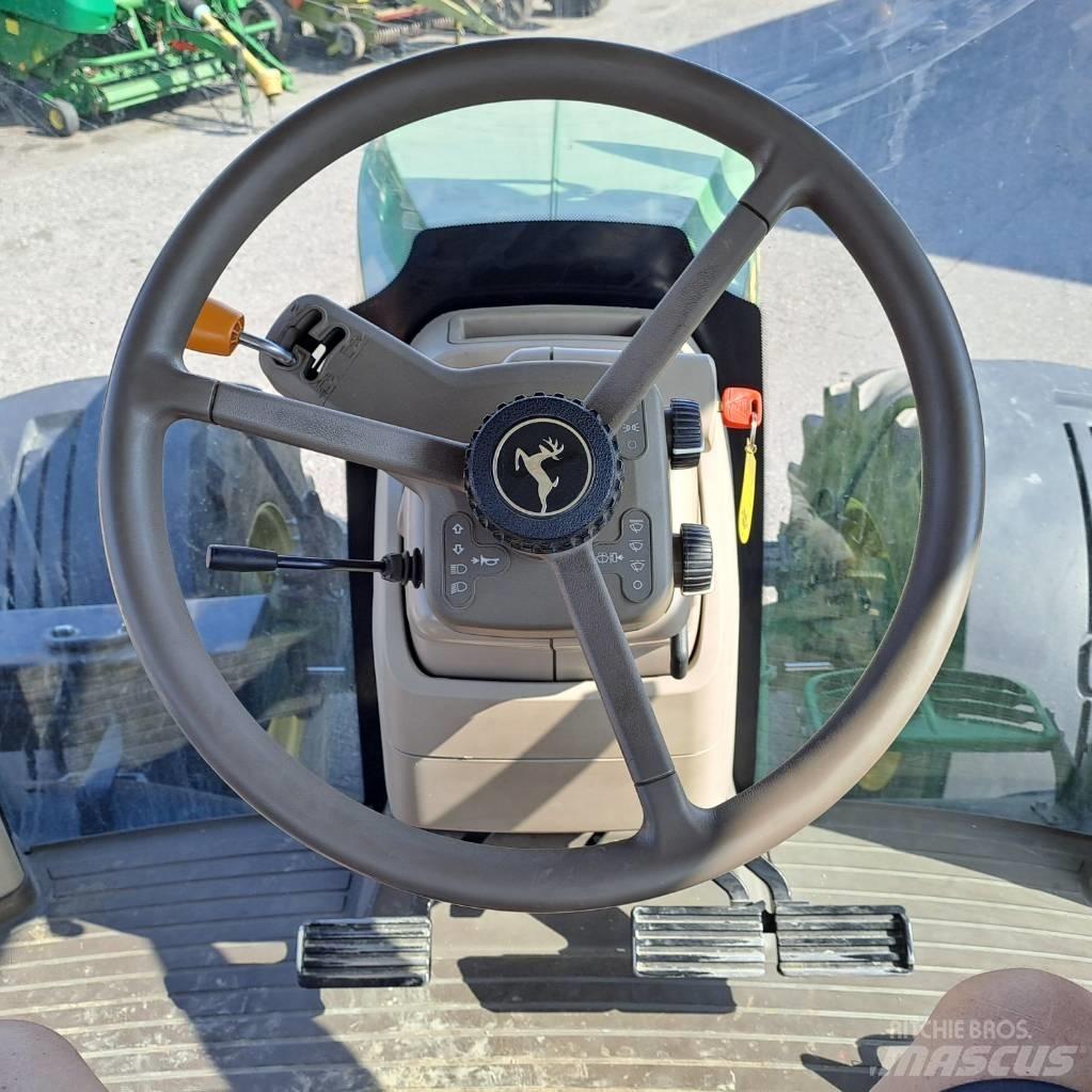 John Deere 7310 R Traktori