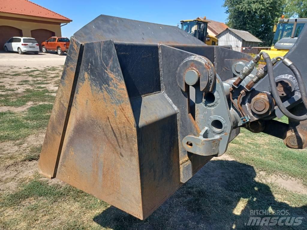  Rakodókanál Egyeb Ostala oprema za utovarivanje i kopanje