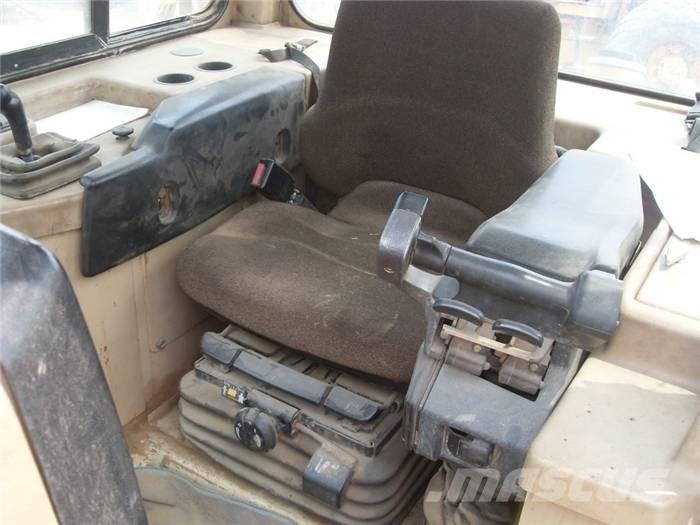 CAT D 6 M LGP Buldožeri gusjeničari