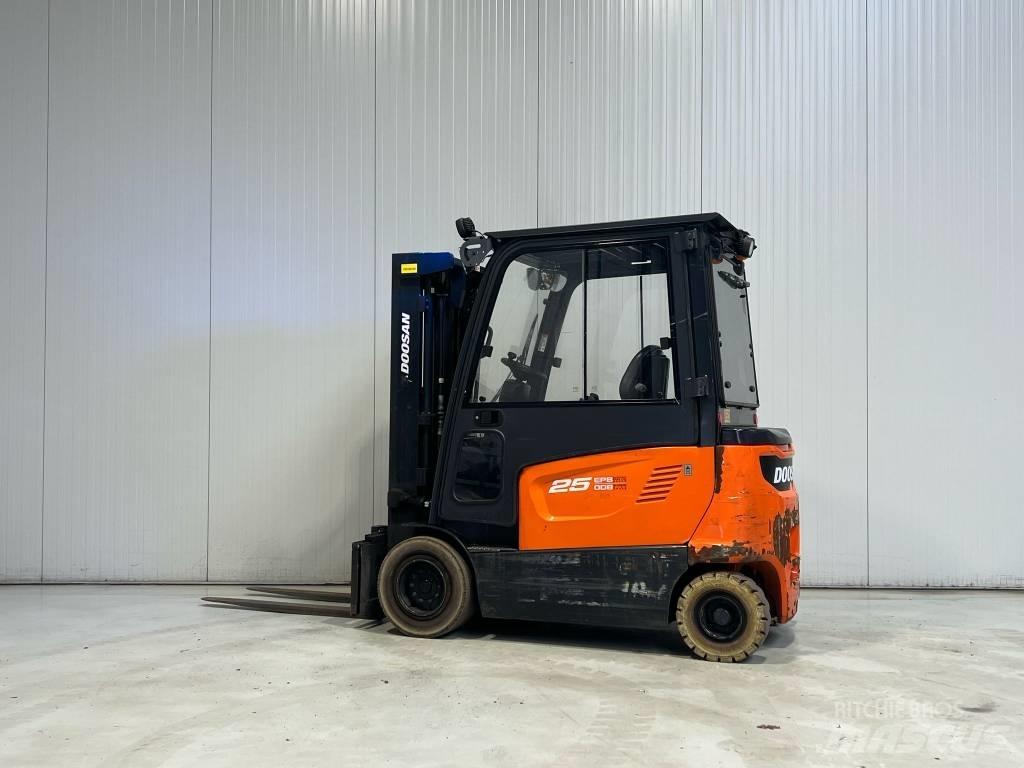 Doosan B25X-7 Električni viličari