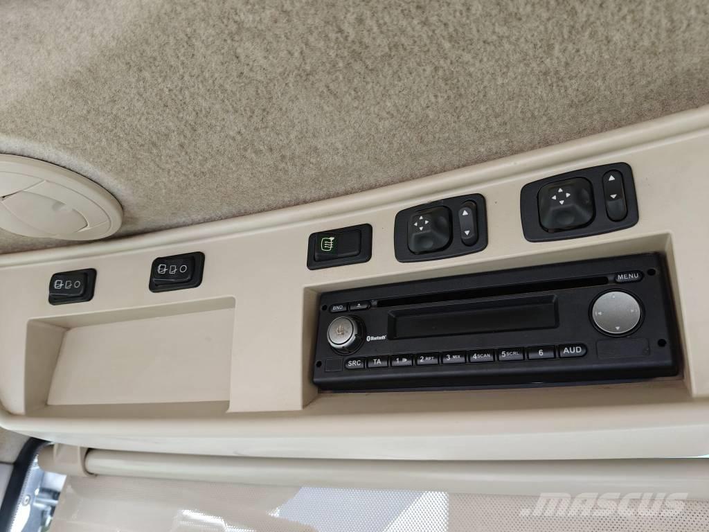 John Deere 7290 R Traktori