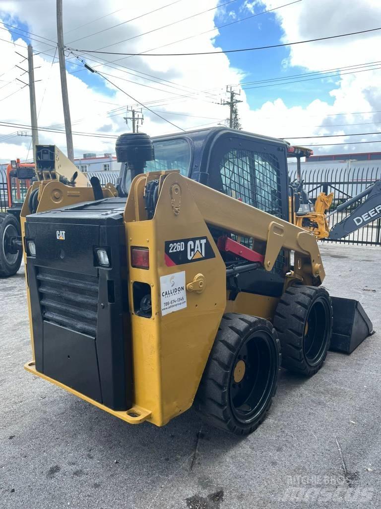 CAT 226 D Skid steer mini utovarivači