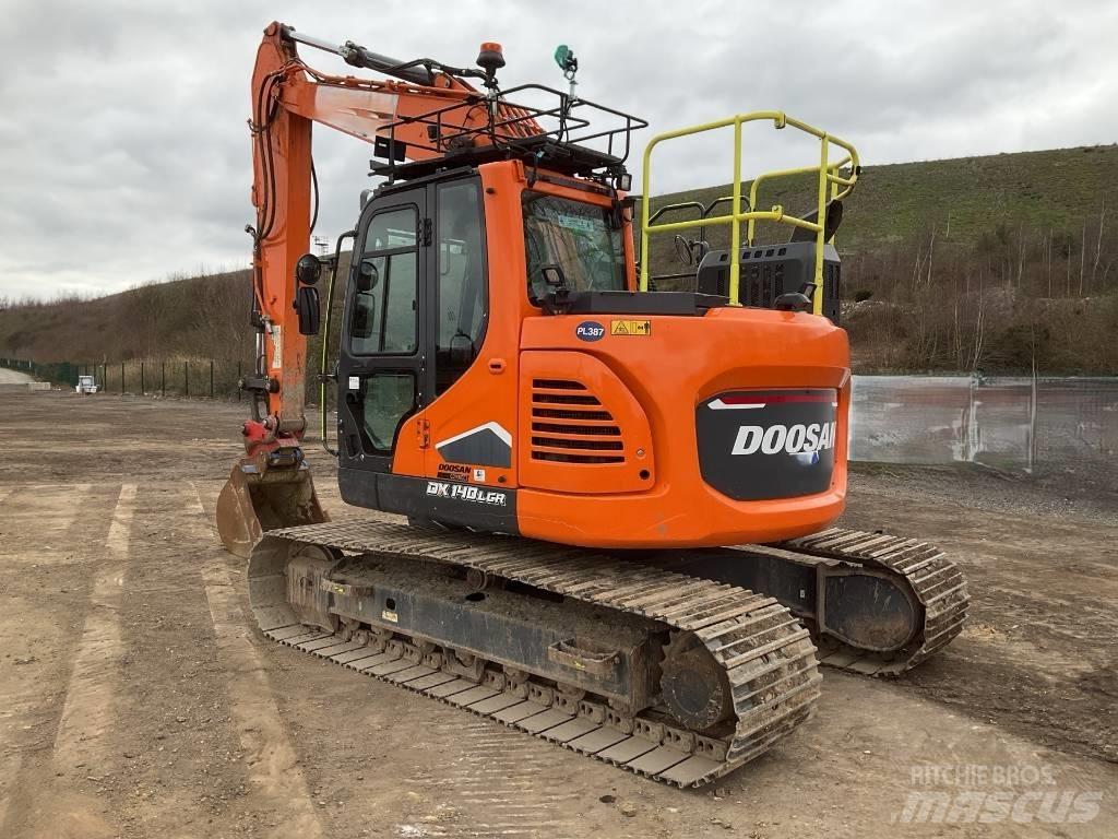 Develon DX140LCR-7 Bageri gusjeničari