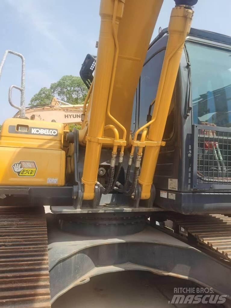 Kobelco SK 200 Bageri gusjeničari