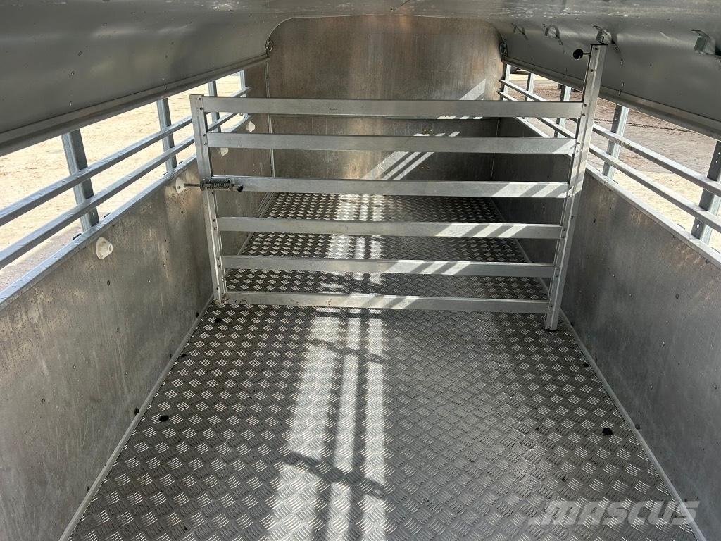 Ifor Williams TA 510 Prikolice za prijevoz stoke