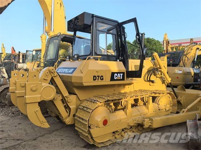 CAT D 7 G Buldožeri gusjeničari